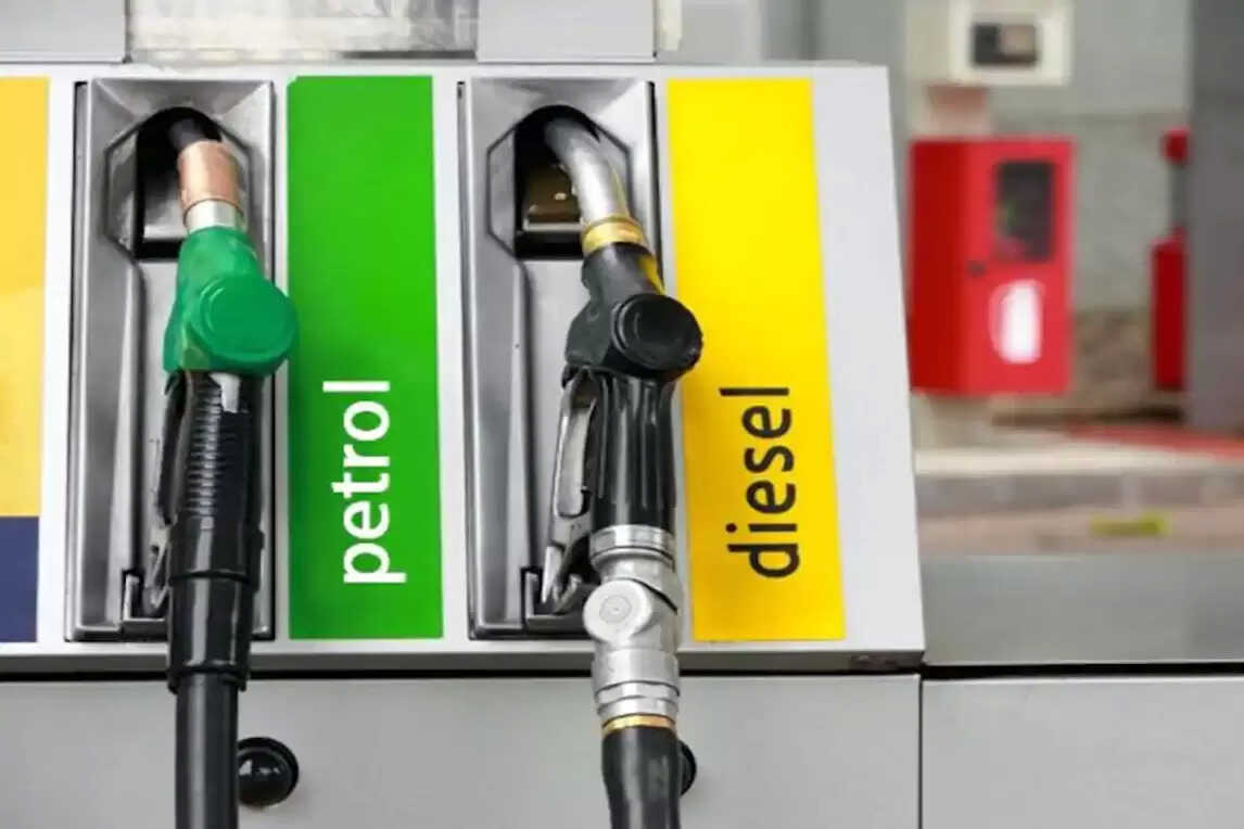 petrol pump frauds, petrol pump scams, automobile, car buyer guide, petrol pump tips