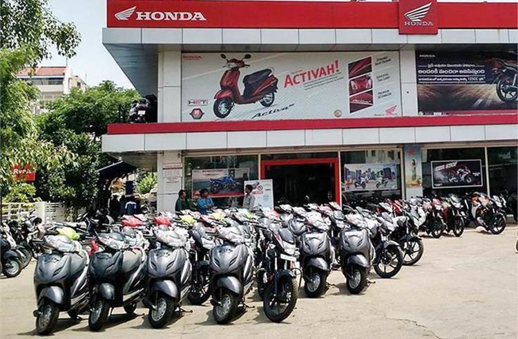 Honda Motorcycle & Scooter Record Sales