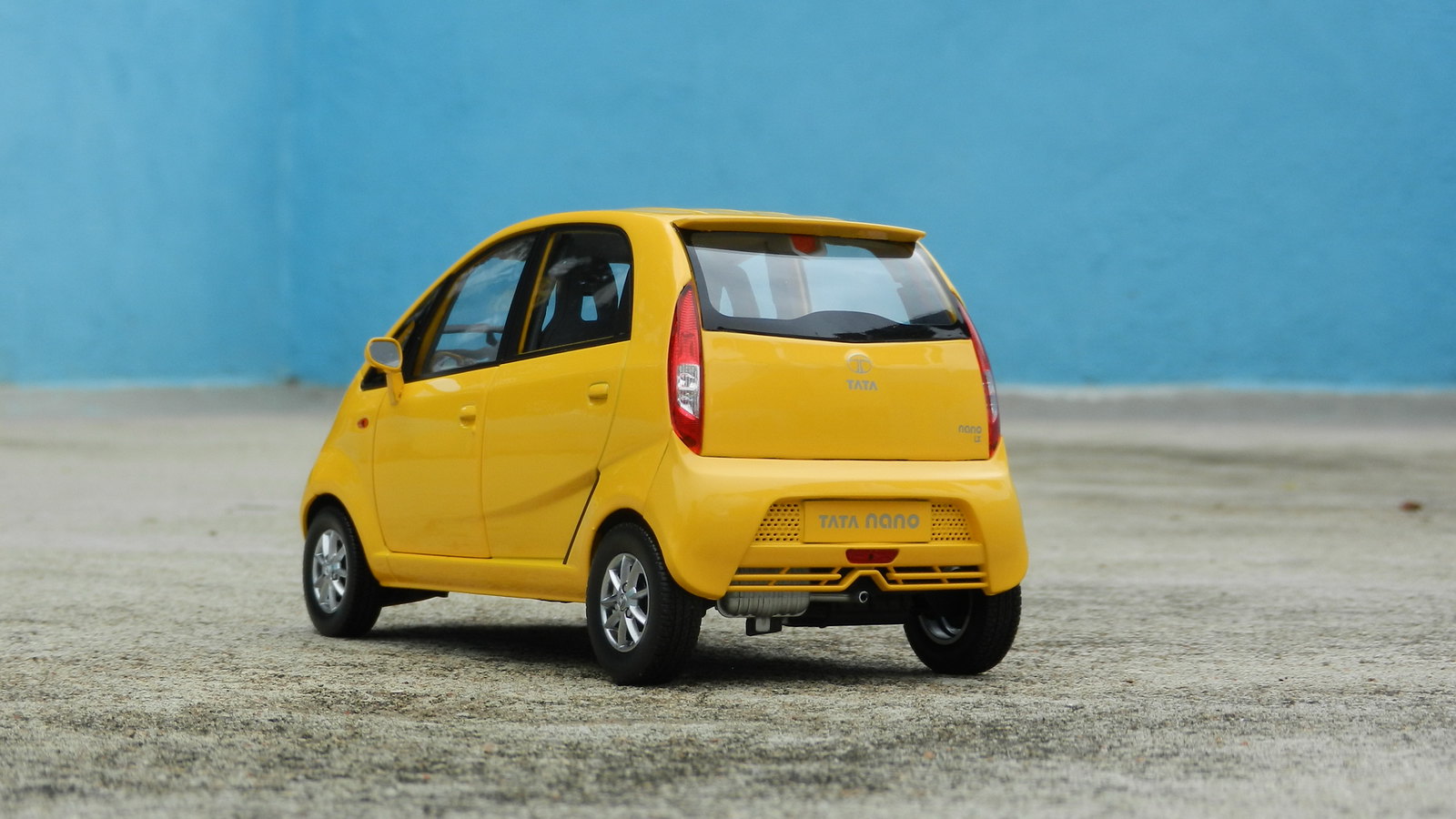 Tata Nano Project Land Dispute,tata motors,tata motors,wbidc,mamata banerjee,singur,west bengal industrial development corp,opposition,west bengals,nano,hooghly district