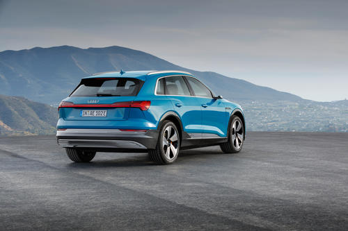 Audi  e-tron