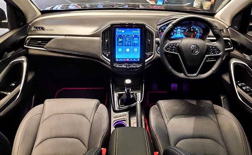 MG Hector Plus interiors