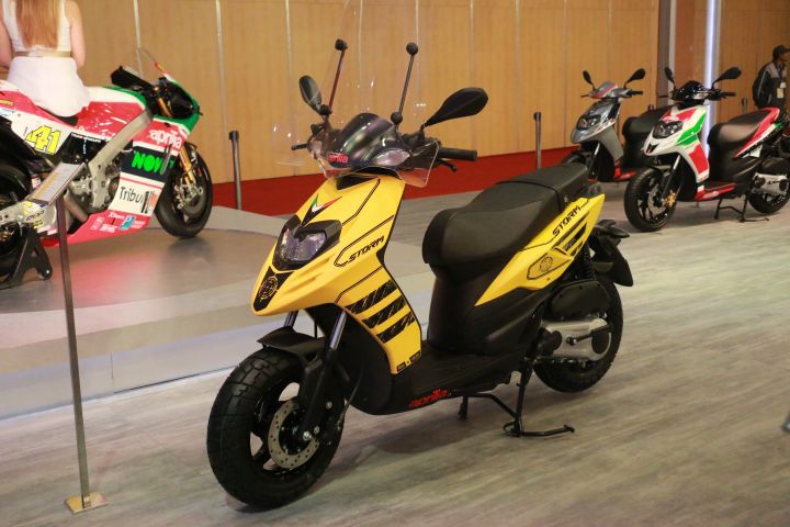 aprilia storm 125