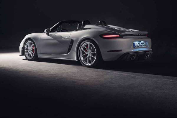 Porsche 718 Cayman Spyder 