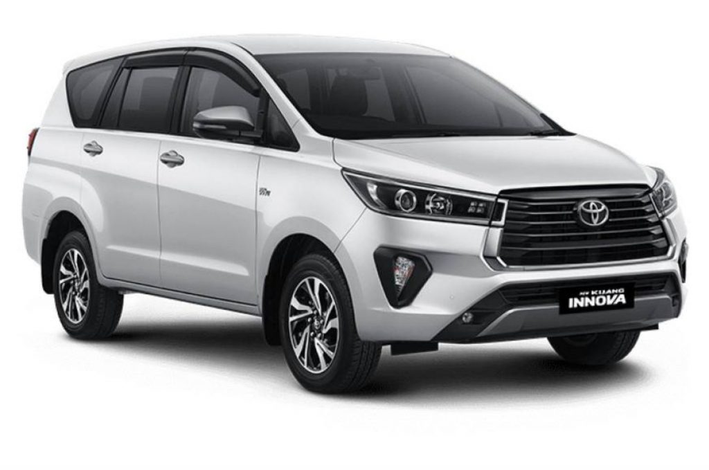 Pre-orders open for Innova Crysta Facelift before launch in December 2020