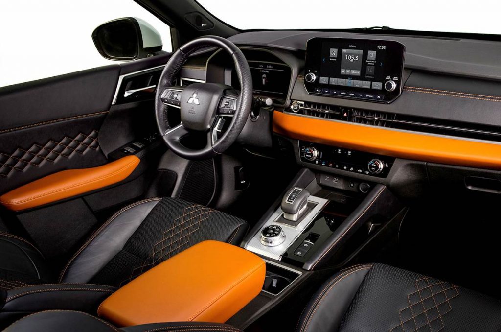 Mitsubishi Outlander 2021 Interior