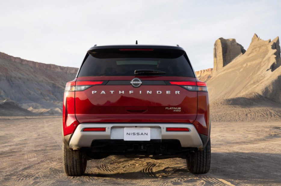 2022 Nissan Pathfinder Rear