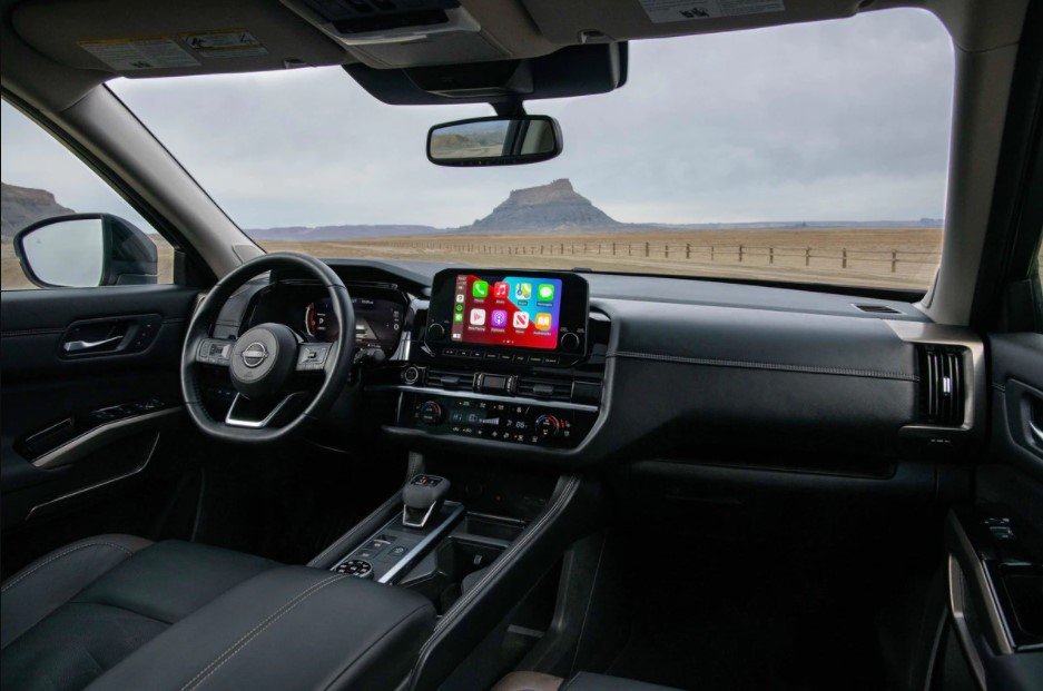 2022 Nissan Pathfinder Interior