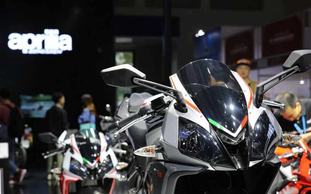 2021-Aprilia-GPR250R-Launched-in-China