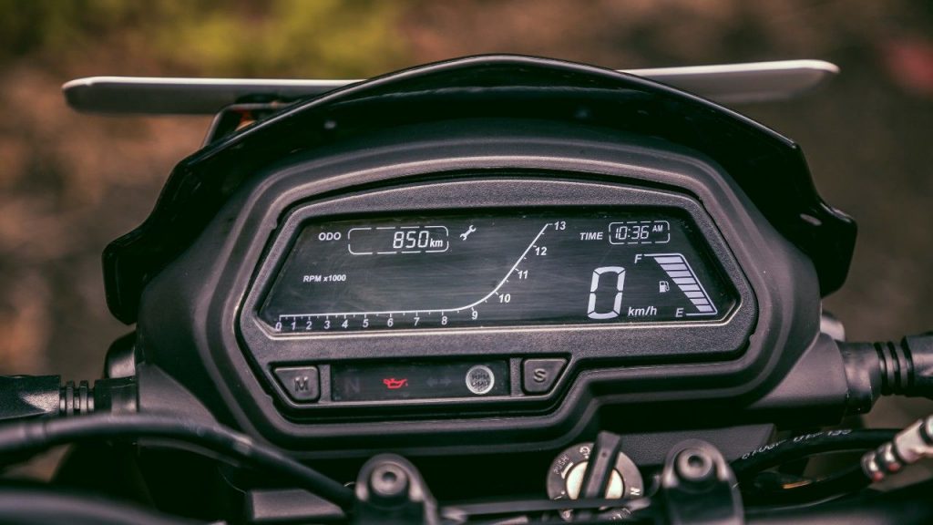 Bajaj Dominar 250 Digital Instrument cluster