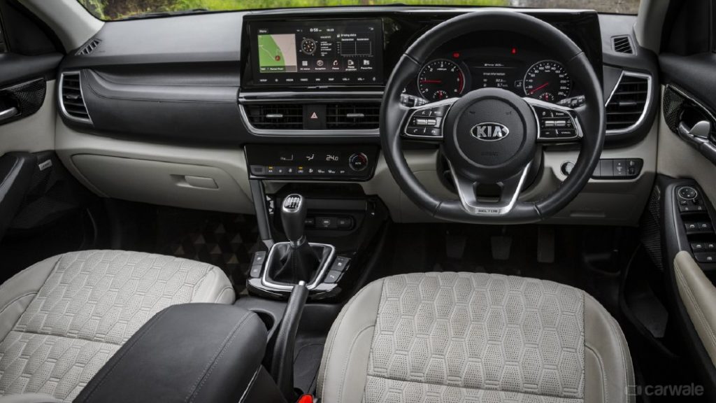 kia seltos x line interior