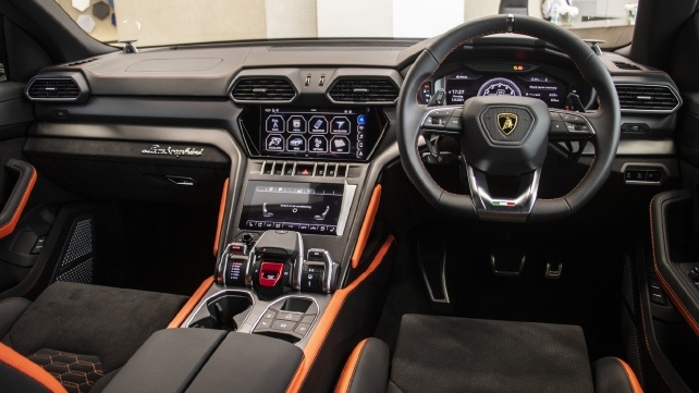 Lamborghini Urus Interior